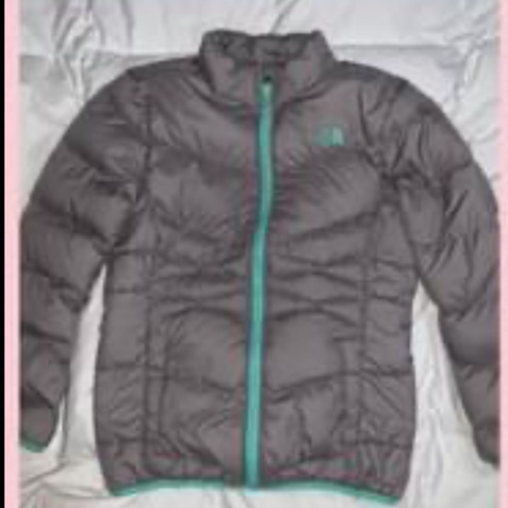 North face Girls size L (14/16) puffer jacket with aqua lining